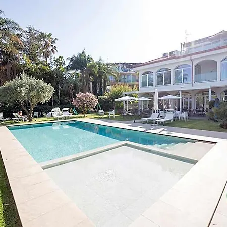Aparthotel Sicilia's Art & 3*