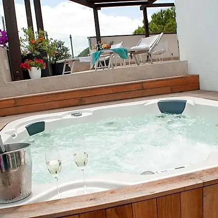 Sicilia's Art & Aparthotel